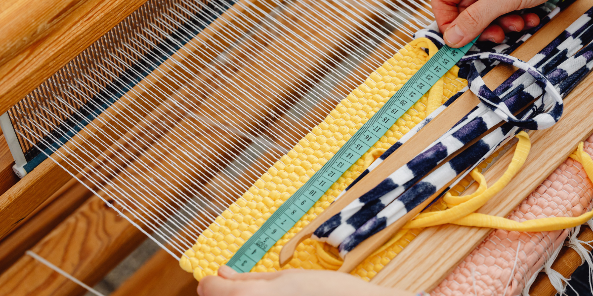 What Are Narrow Woven Fabrics, explained by a girl